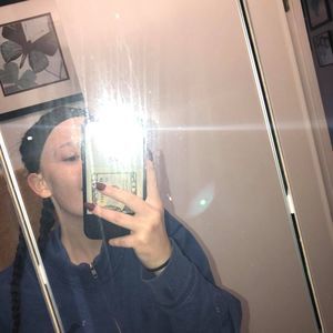 Meet your Posher, Kayla